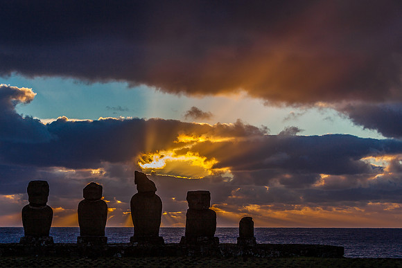 Moai Sunset